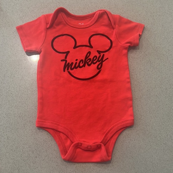Mickey Mouse 6-9 onesies set of 4 - Picture 3 of 5